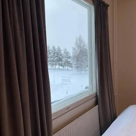 Hyvin Varusteltu Asunto Ylivieskassa *